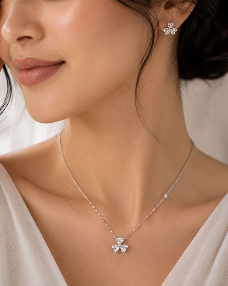 AANYA Flora Heart Blossom CZ Station Set